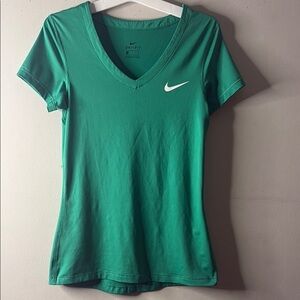 Nike Dri-Fit Green Fitted Short Sleeve T-Shirt